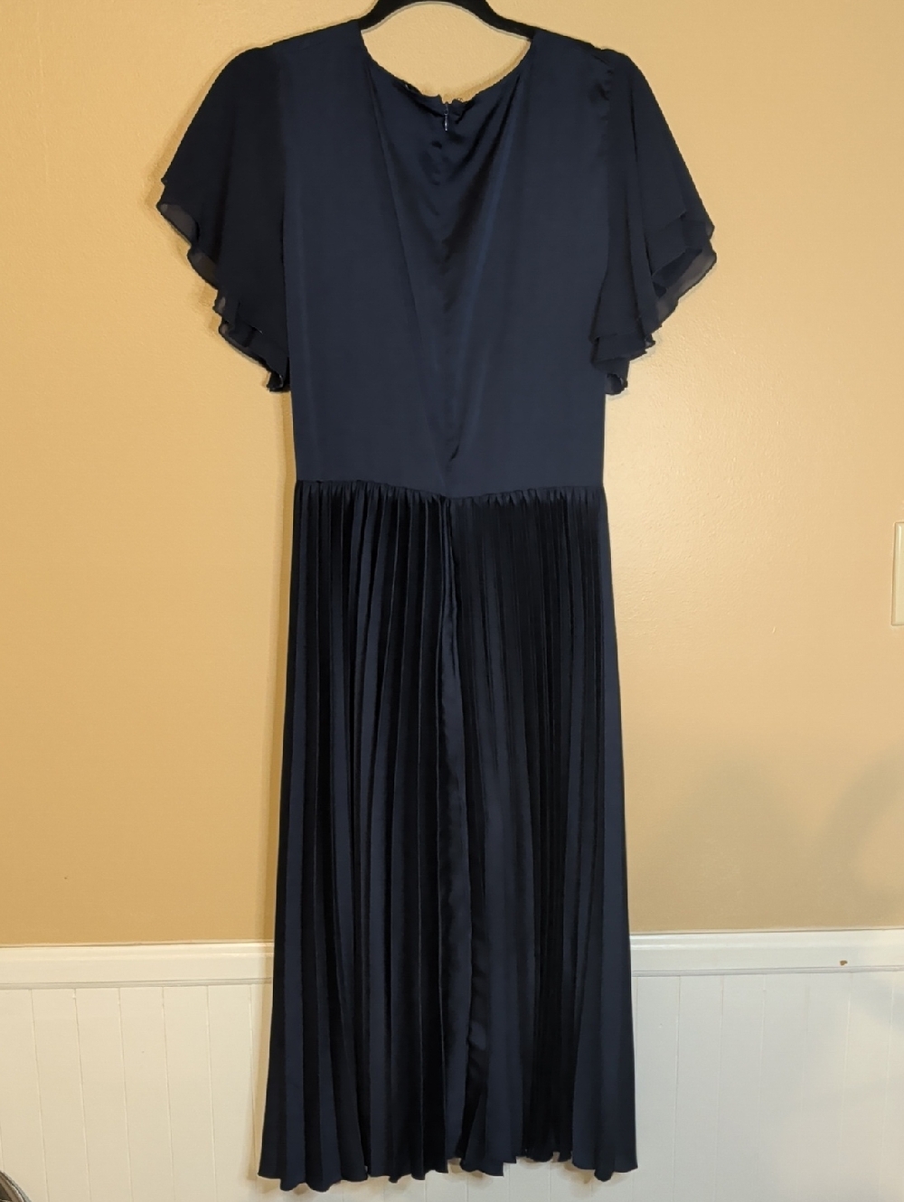 Petal & Pup • Nova Flutter Sleeve Midi Dress Navy Size XL - Picture 8 of 16